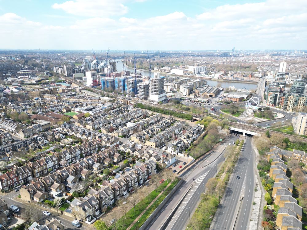 Putney vs Greater London – A Comparative Study of Real Estate Markets